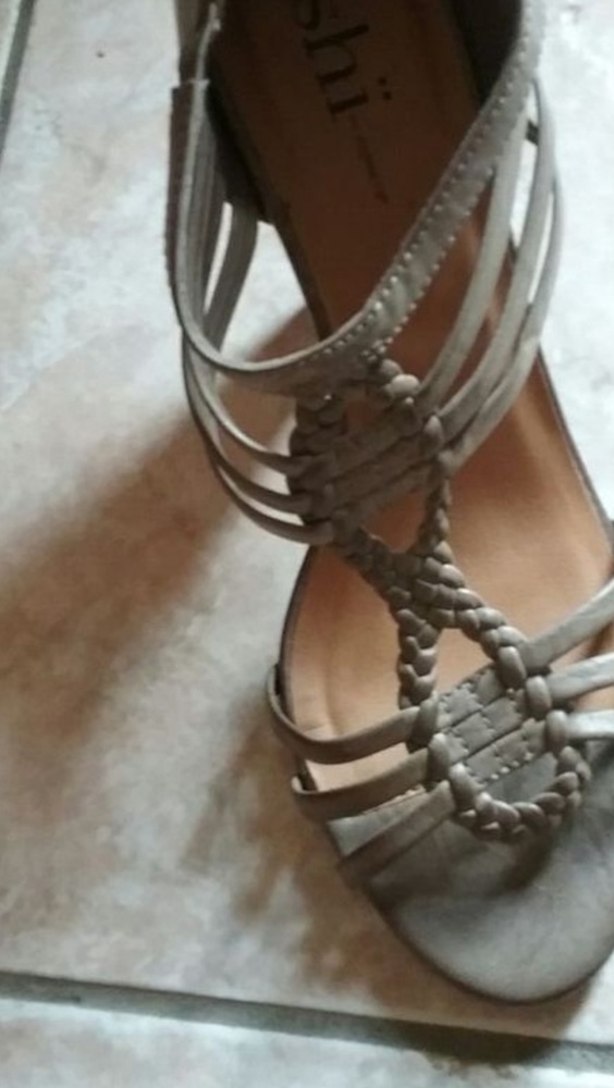 SHI Shoes